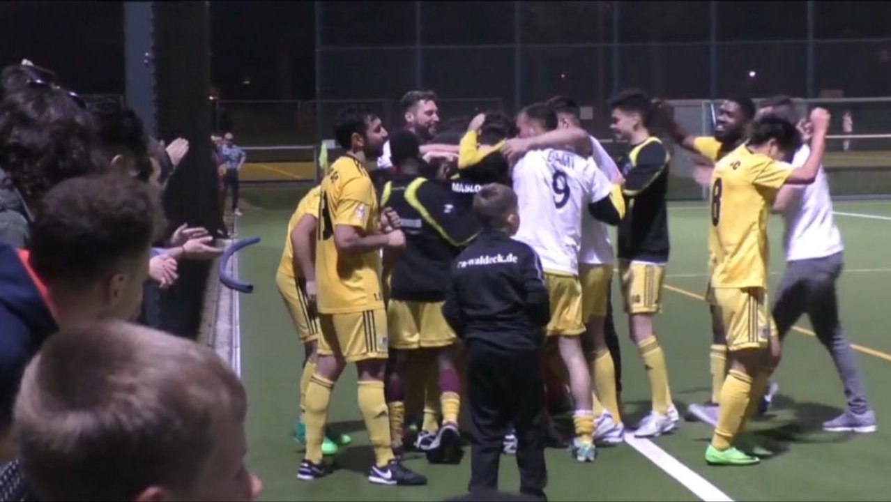 Dramatische Verlängerung - BSC zieht für verstorbenen Camara ins Finale ein