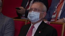 Kılıçdaroğlu, STK'lar ve partililerle bir araya geldi