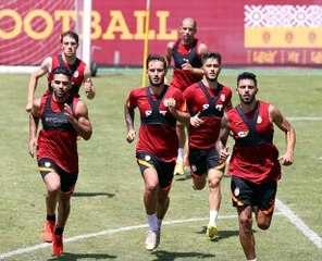 Galatasaray, günü çift idmanla tamamladı