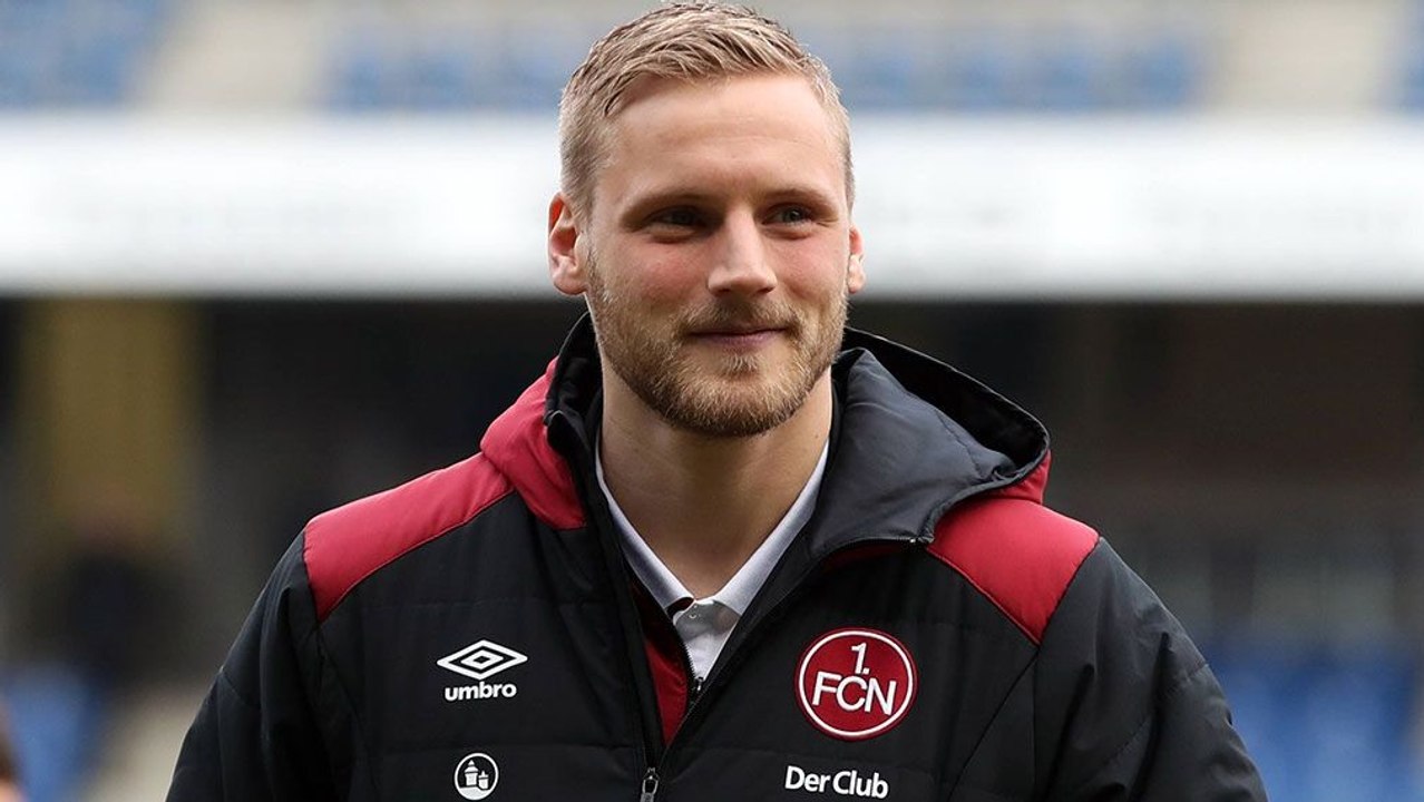 Behrens - Neues Tattoo bei Club-Aufstieg?