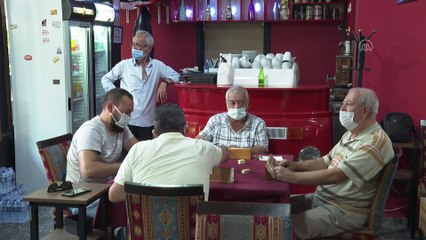 İSTANBUL - Kademeli normalleşmenin üçüncü etabının başlamasıyla kıraathane ve kahvehanelerde hareketlilik