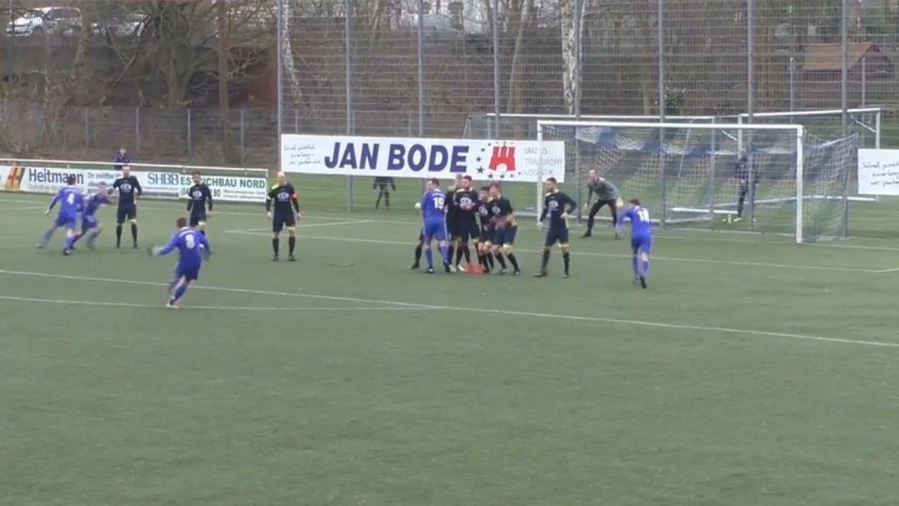 Underdog siegt im Deich-Derby-Torfestival