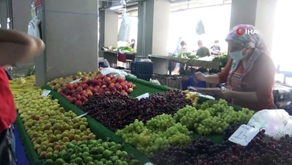 Marmaris'te pazarcı esnafı eski günlerine dönmek istiyor
