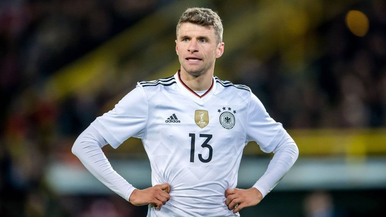 Bierhoff stärkt 'einzigartigem' Müller den Rücken