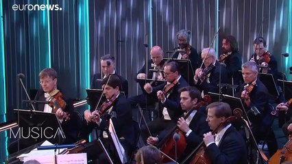 Filarmónica de Viena relembra "prazer de viajar" em concerto noturno de verão