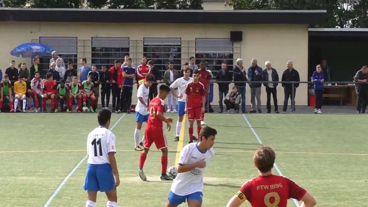 Elfmeterparade und Freistoßtreffer aus 30 Metern