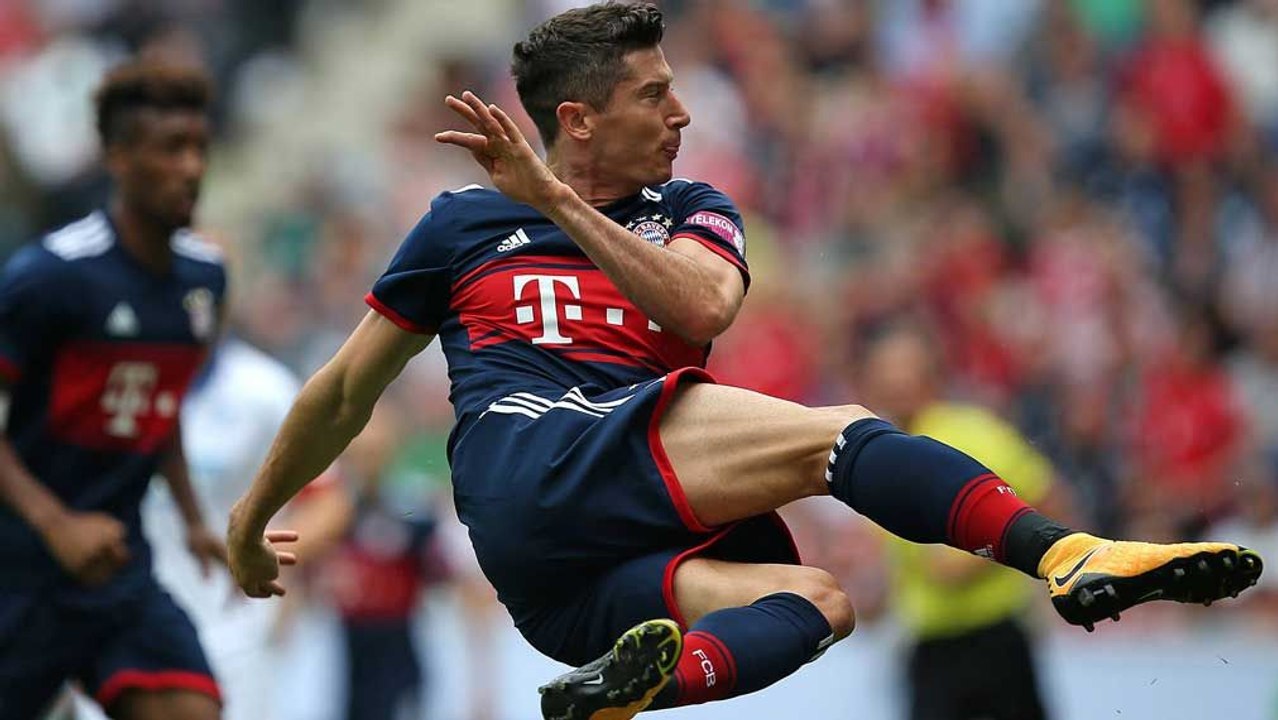 Highlights: Lewandowski traumhaft - Bayern dominiert 1899