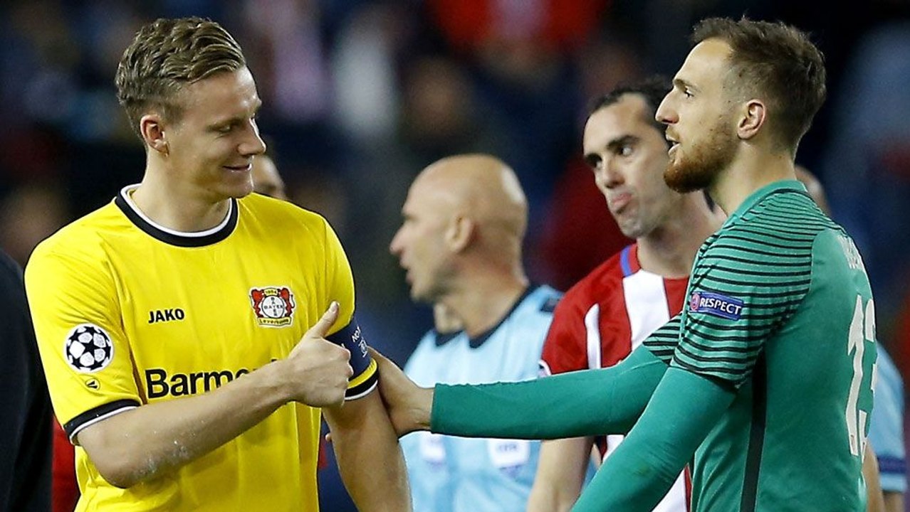 Leverkusen verabschiedet sich mit Anstand