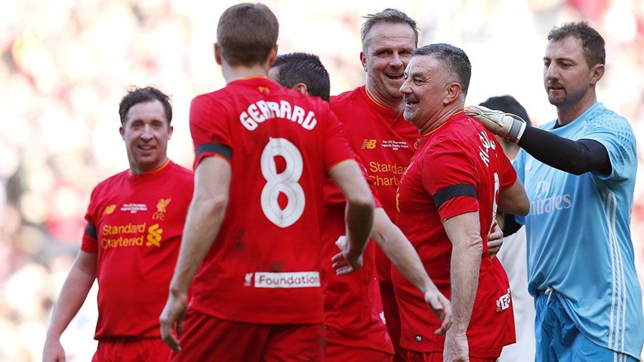 Legendenduell: Gerrard trifft bei der Rückkehr nach Anfield