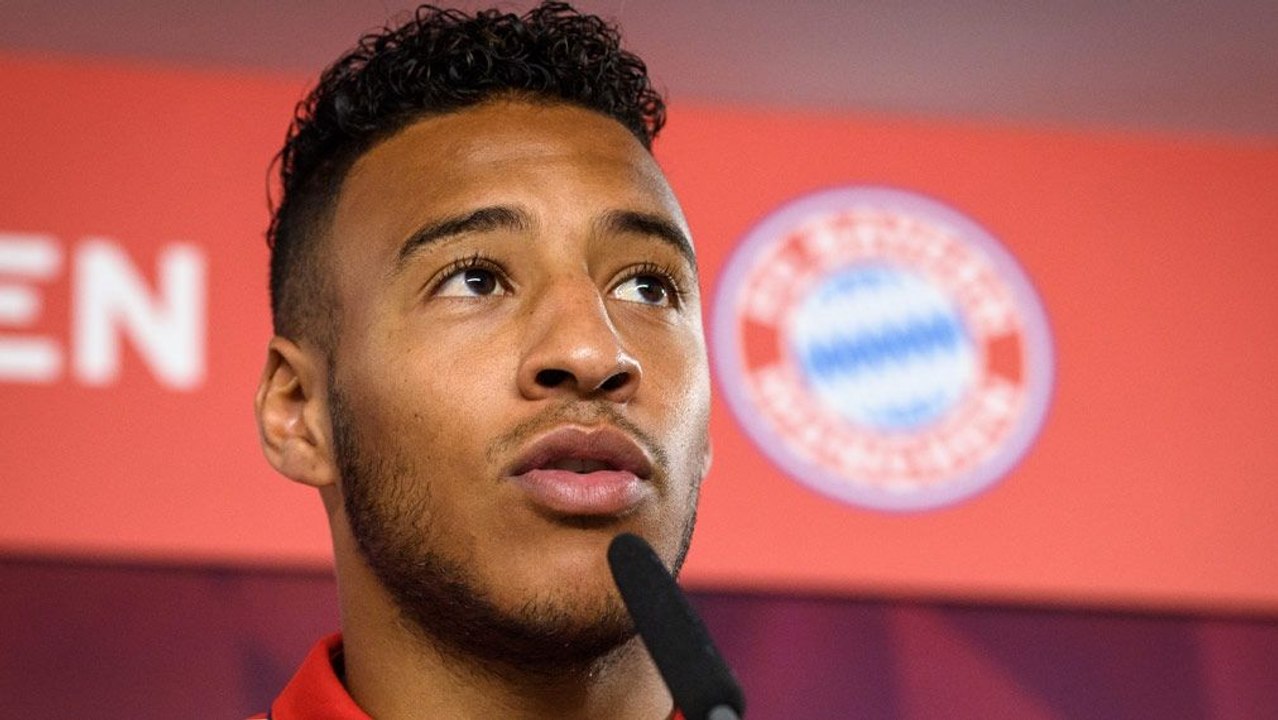 Bayern: Tolisso da, Costa vor dem Absprung