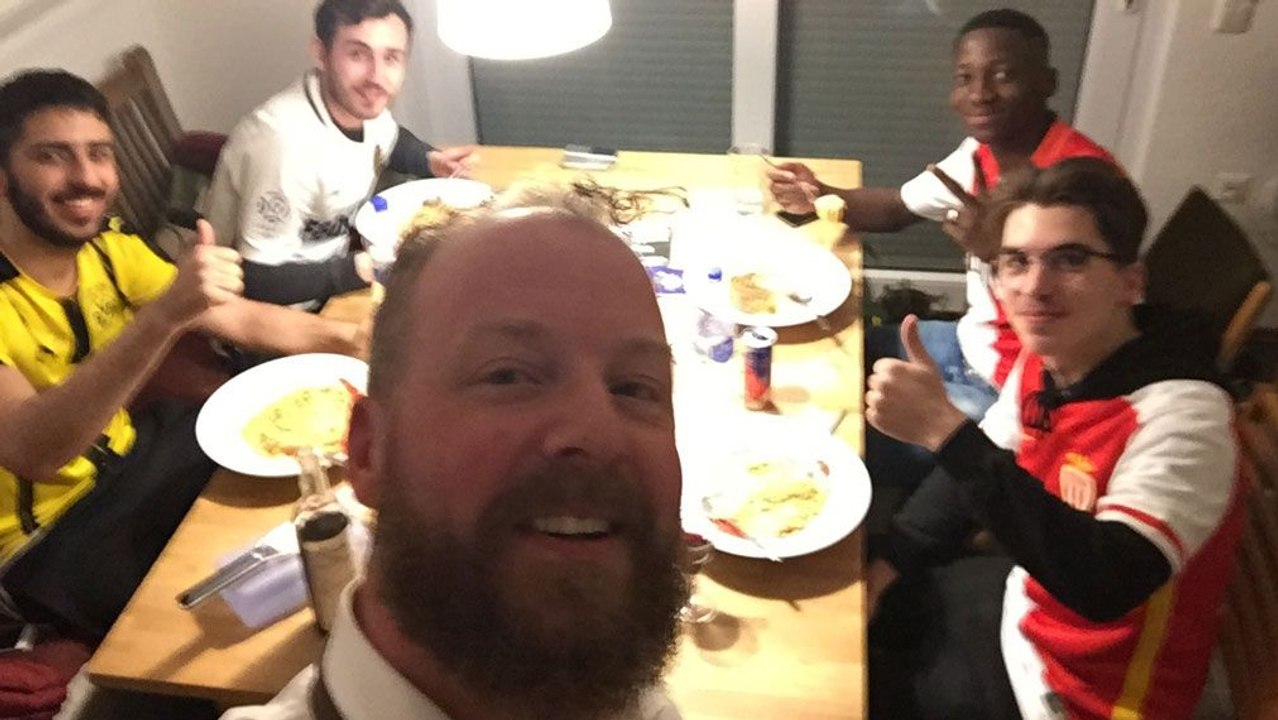 #bedforawayfans - Dortmunder nehmen Monaco-Fans auf