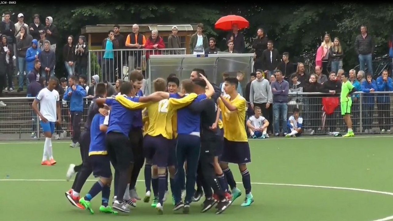 Traumtor beim Anstoß