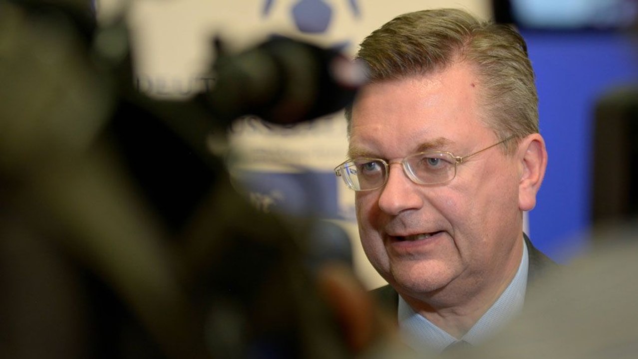 Grindel: 'Werte müssen auch in Russland und Katar eine Rolle spielen'