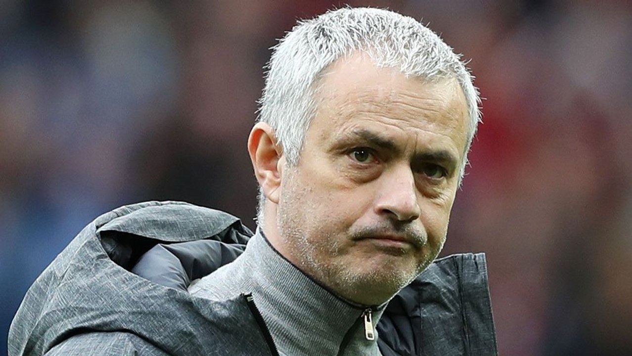 Mourinho 'not amused': 'Weiß nicht, ob man das Spielfeld nennen soll'