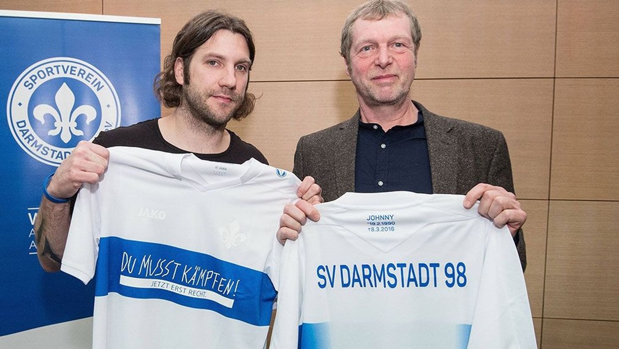 Darmstadt mit Sondertrikot gegen Mainz