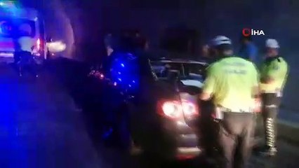 Tünelde otomobil kamyona çarptı: 1 ölü