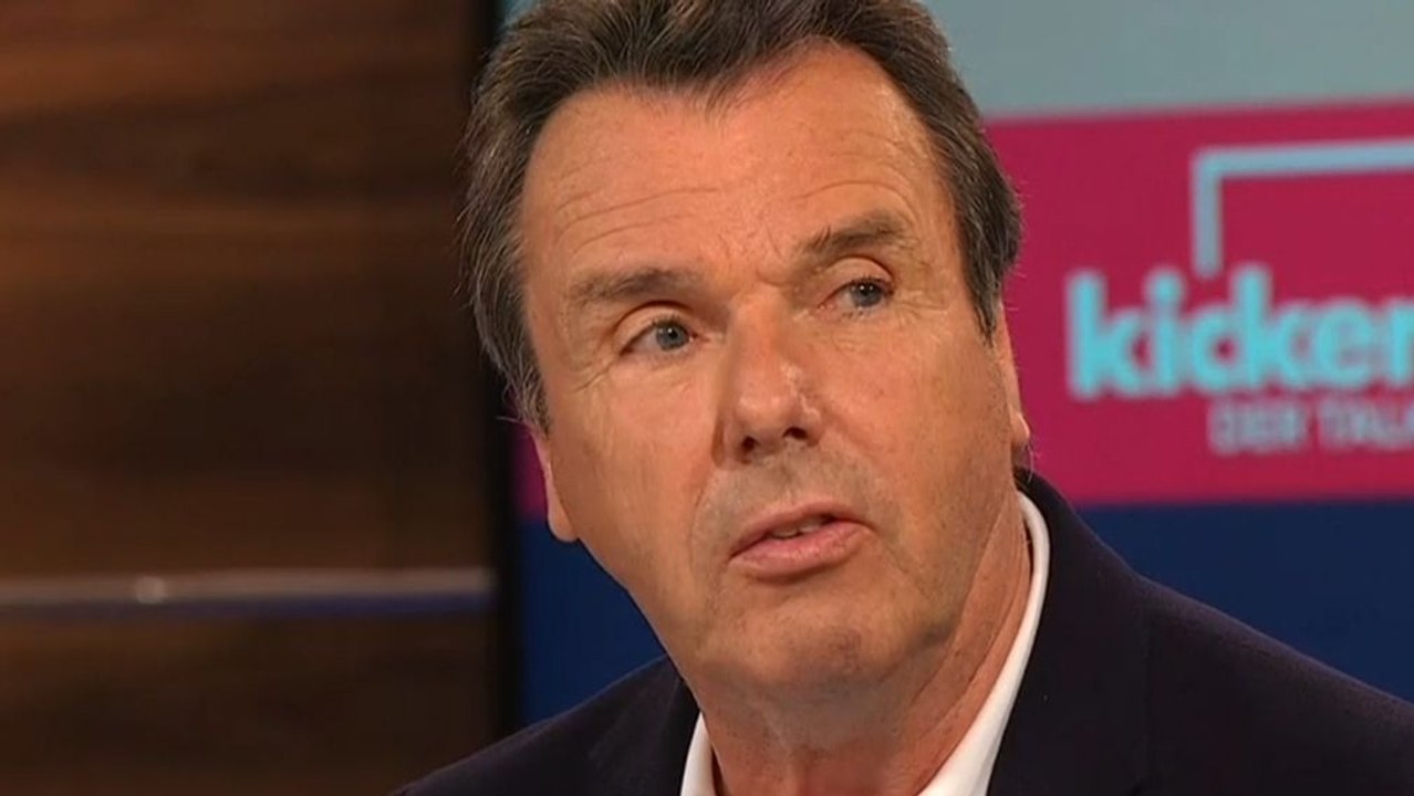 Bruchhagen: 'Da werden Spieler auf der Strecke bleiben'