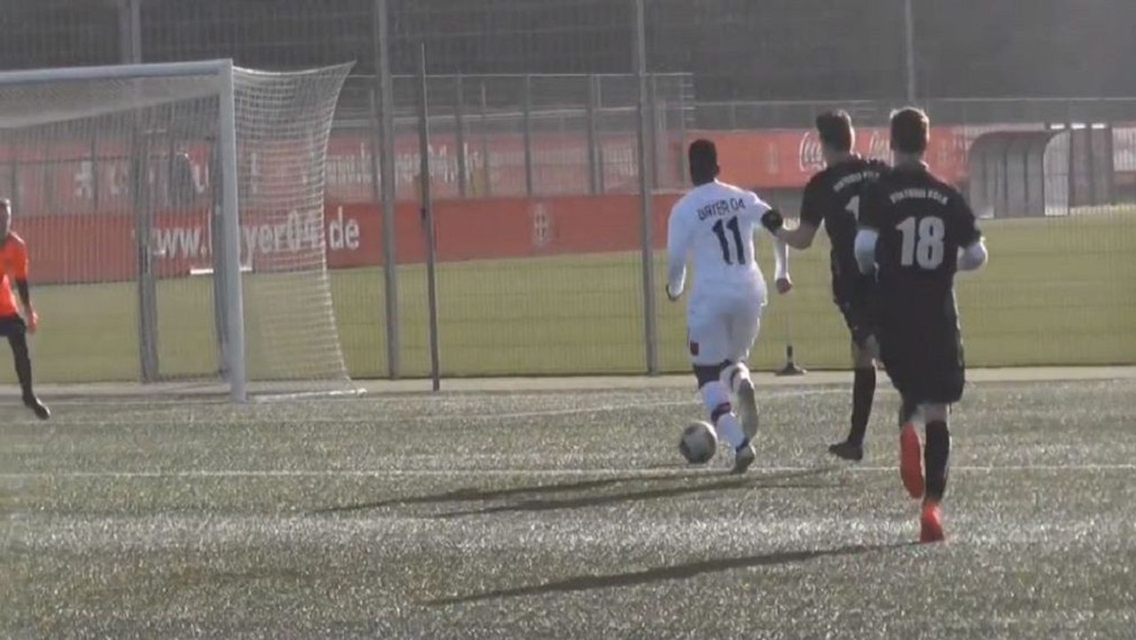 Leverkusen-Talent Bukusu macht den Unterschied