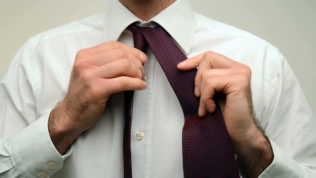How To Tie A Tie  - The Cavendish Knot