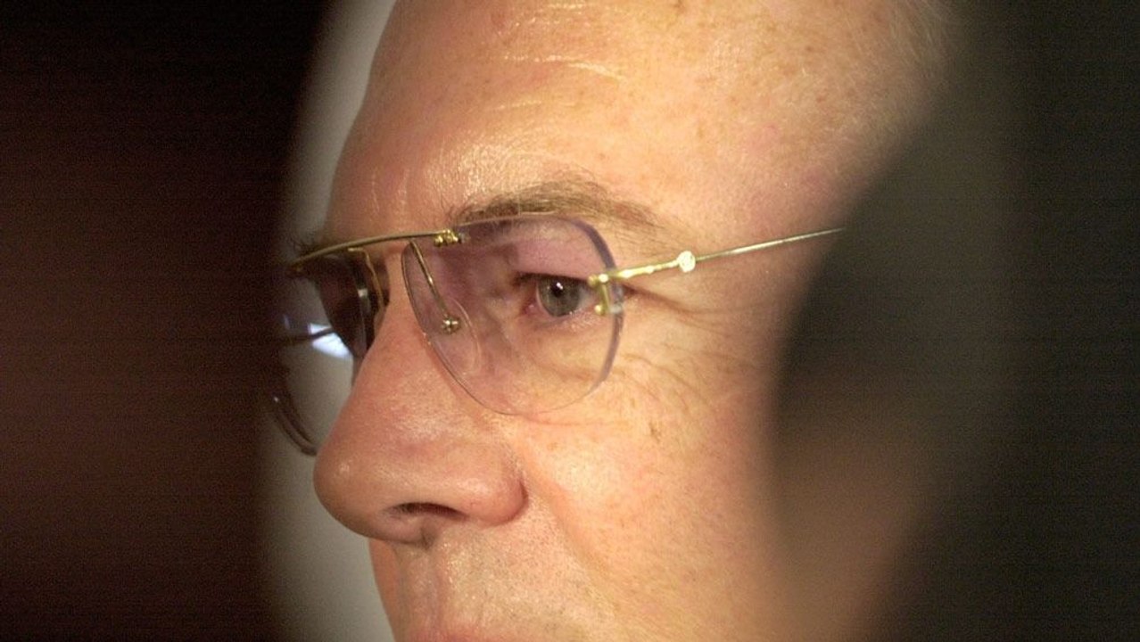 Geldgier? Dunkle Wolken über Lichtgestalt Beckenbauer