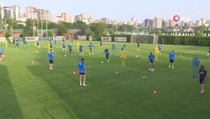 Fenerbahçe'de yeni sezon hazırlıkları başladı