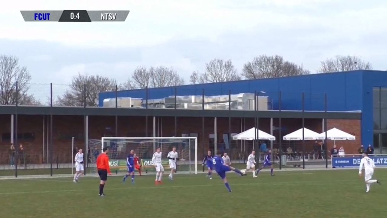 Volley-Volltreffer in den Winkel