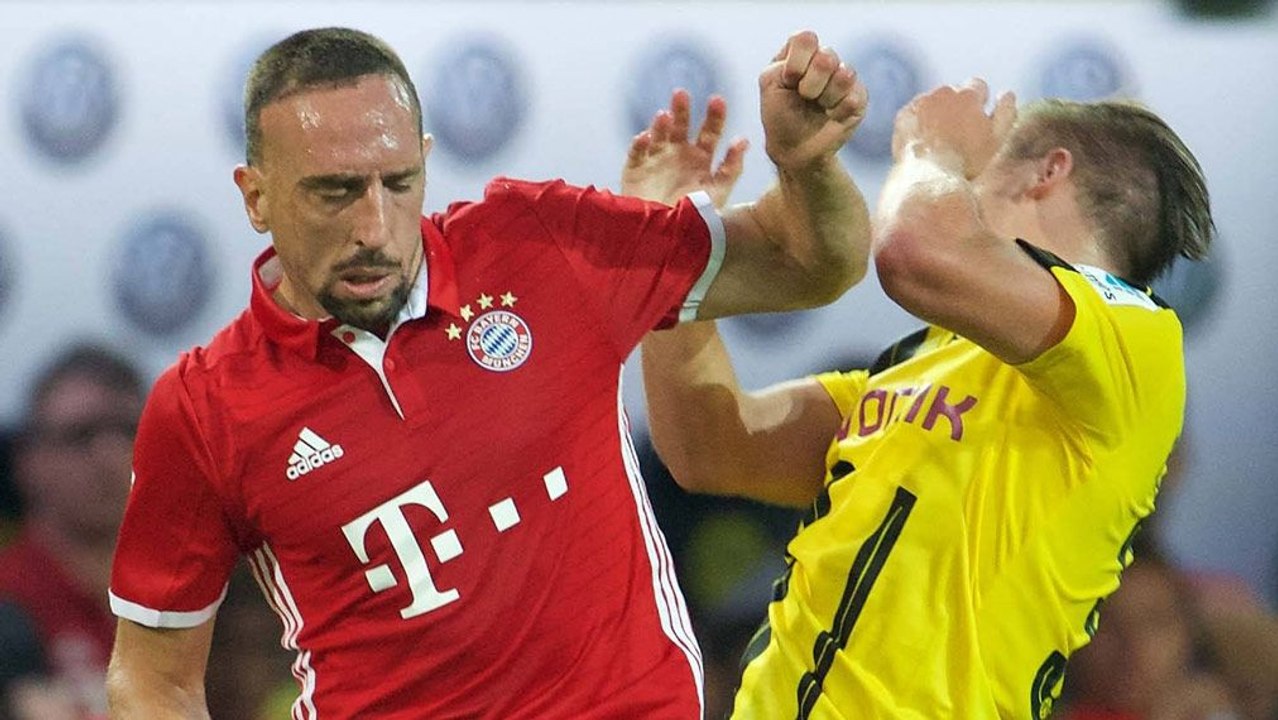 Lahm ermahnt Ribery: 'Soll die Hände bei sich behalten'