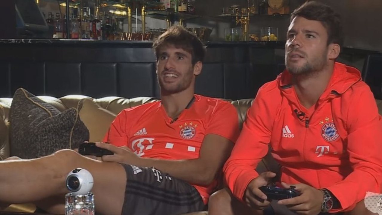 FIFA 16: Javi Martinez zockt gegen Juan Bernat