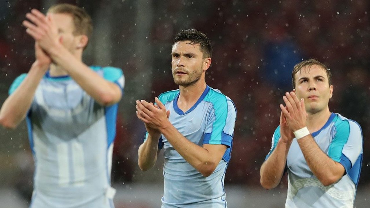 Nass gemacht - DFB-Team verliert gegen Slowakei