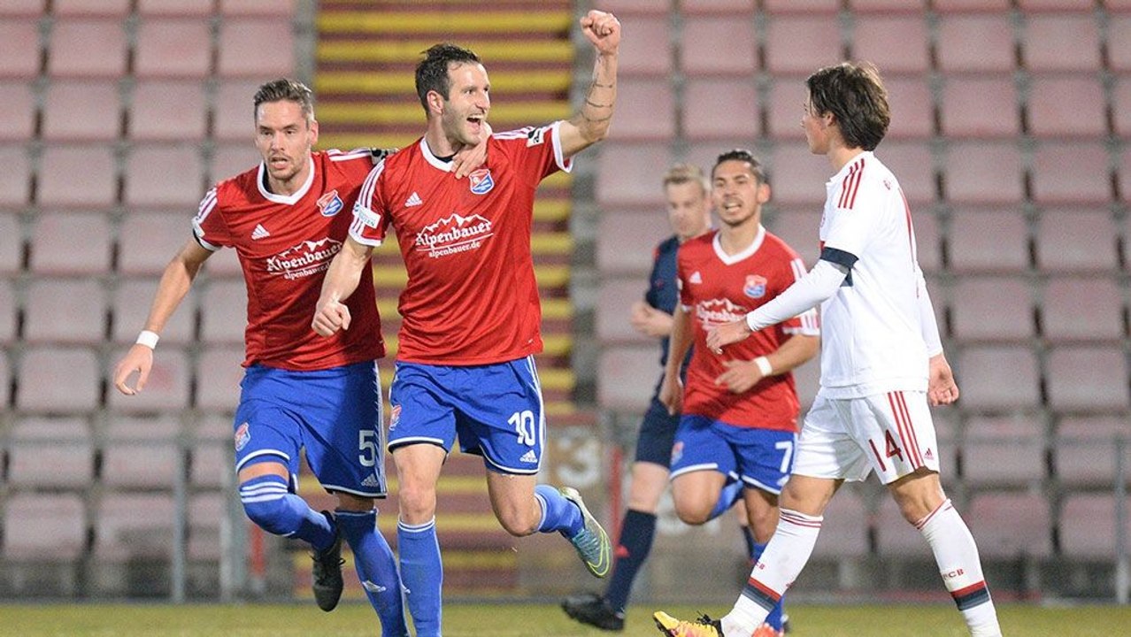 Unterhaching souverän gegen die 'kleinen' Bayern