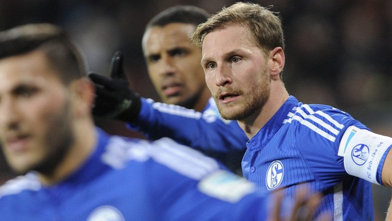 Leidige Trainerdiskussion - Kapitän Höwedes verteilt Maulkorb