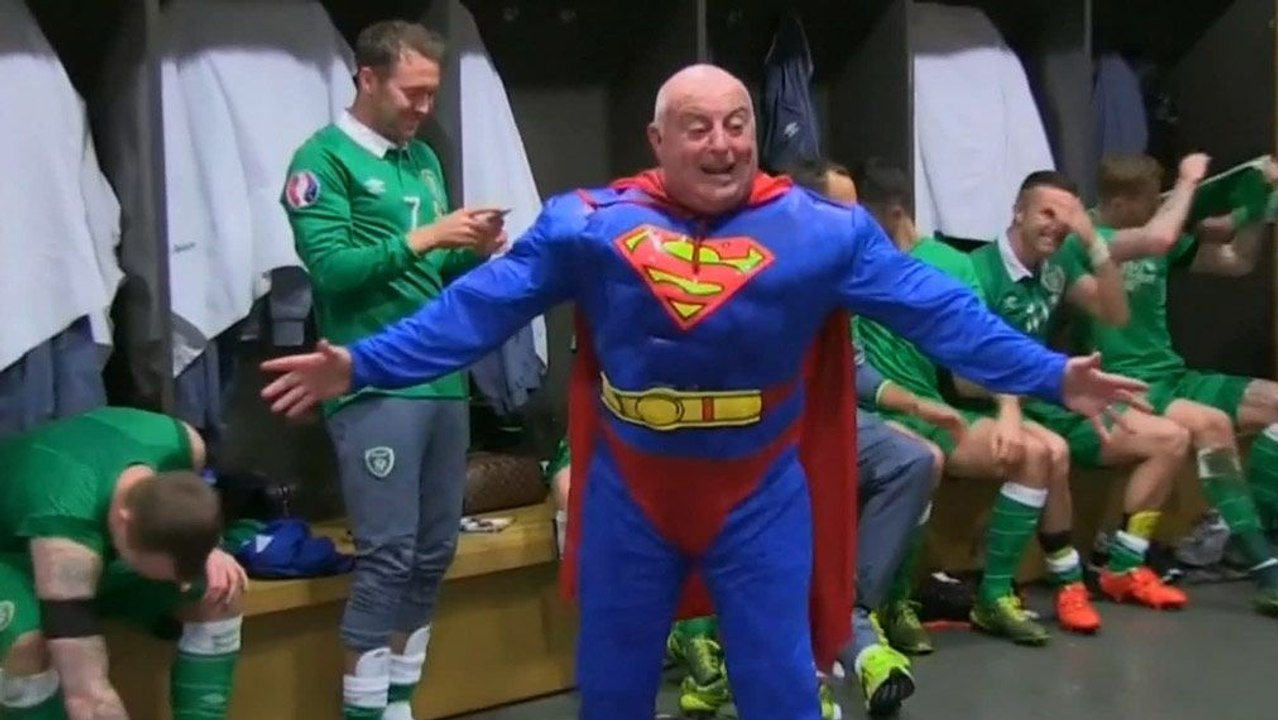 Irland feiert mit Superman in der Kabine