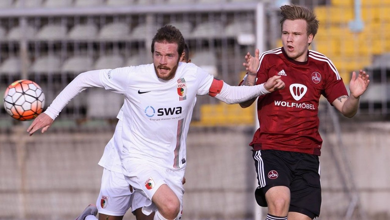 Beim Baum-Einstand: Thiel und Co. trotzen dem FCN