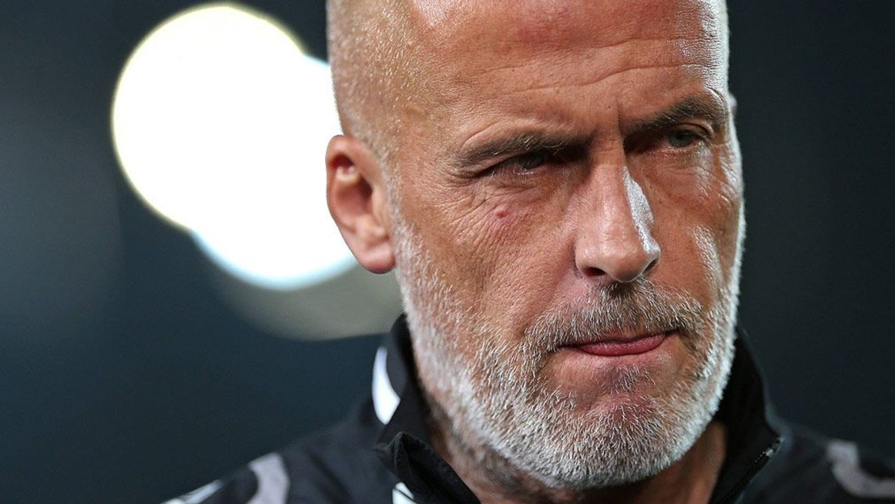 Frontzeck kontert Kind - 96-Trainer verteidigt sich