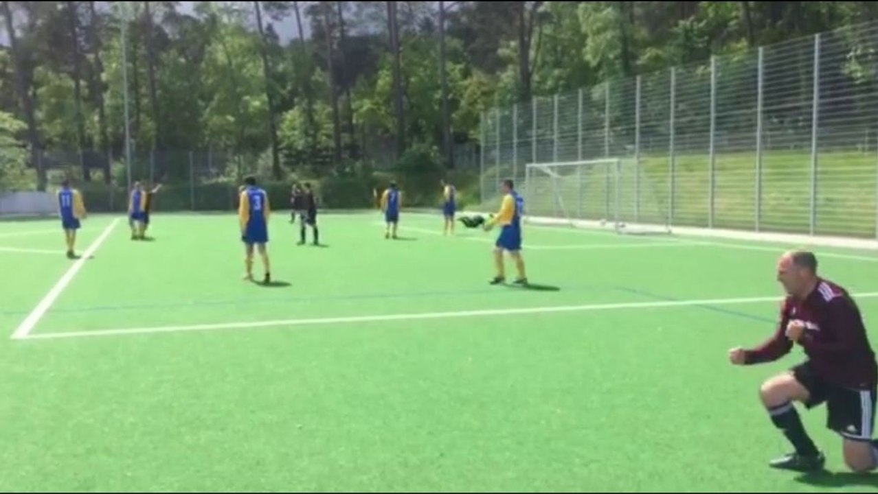 Altherren-Akrobatik in Altenwerder