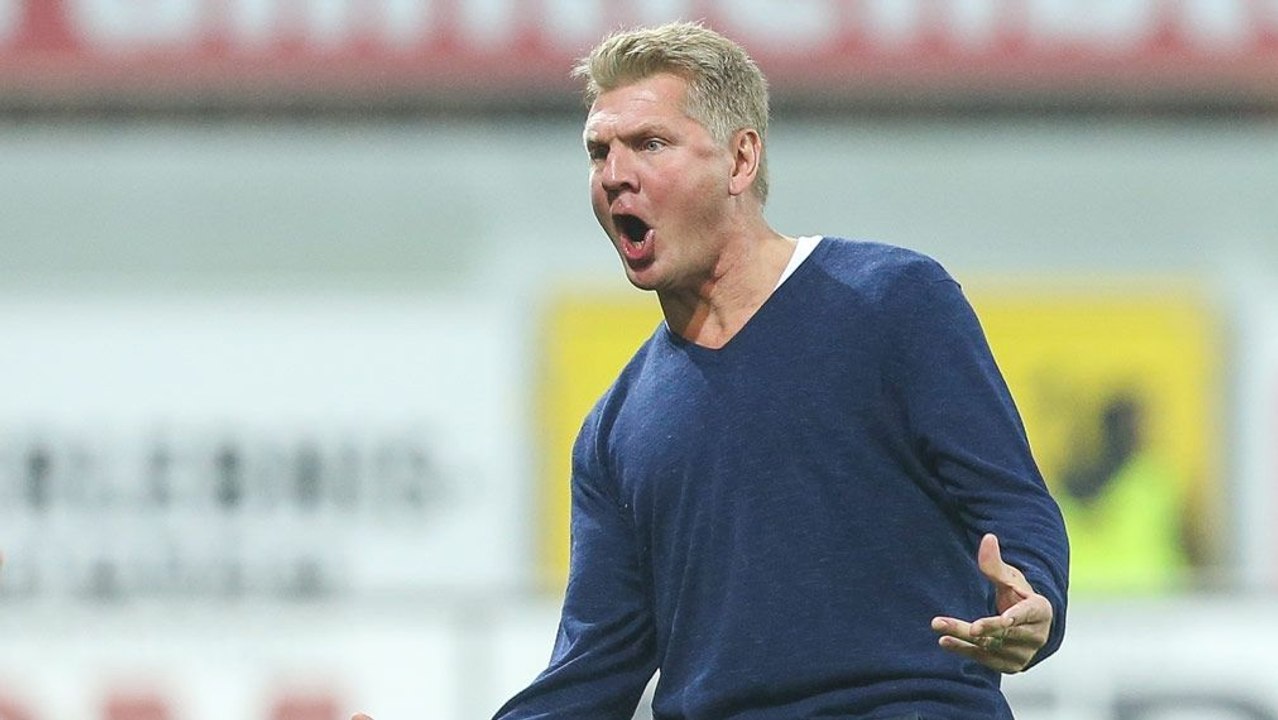 Effenbergs Erfolg - Paderborn gewinnt beim Trainerdebüt
