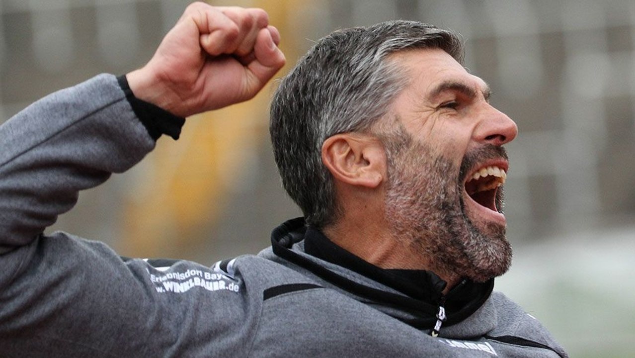 Burghausen klettert dank Tsoumou auf Rang drei