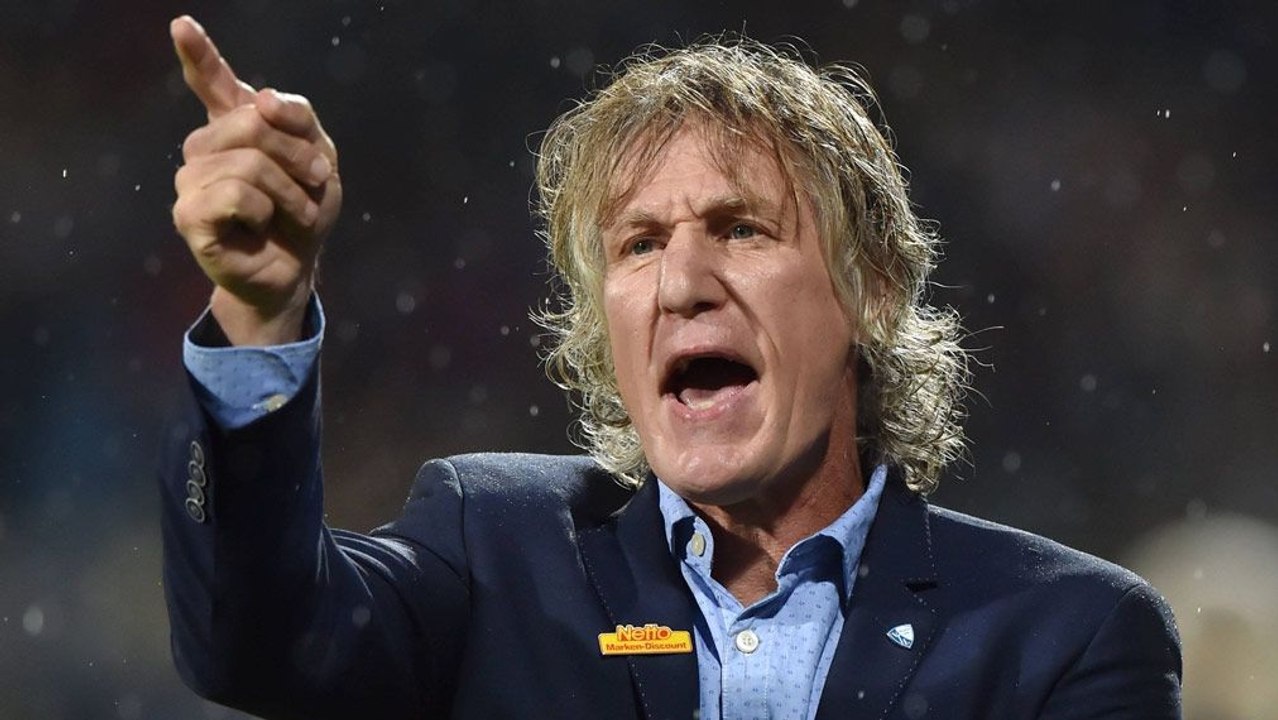 Bochums Trainer Verbeek rastet aus