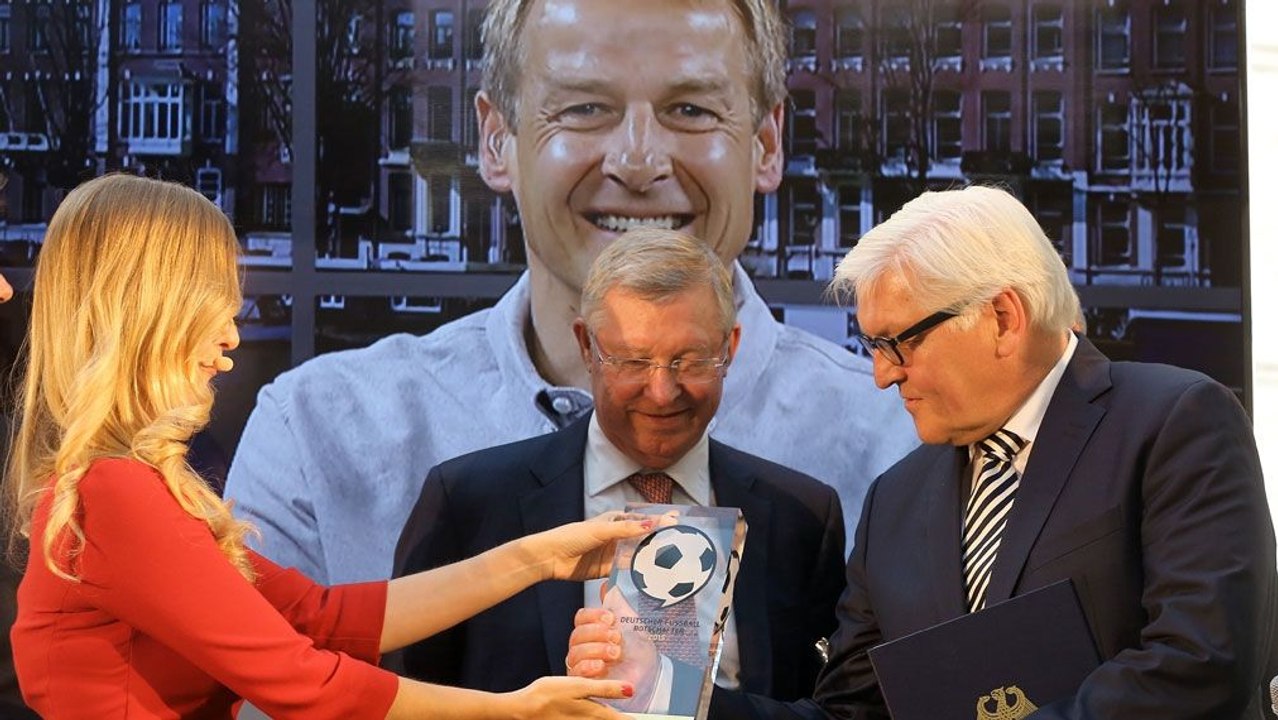 Ehrung der 'Botschafter' Özil, Klinsmann & Hitzlsperger