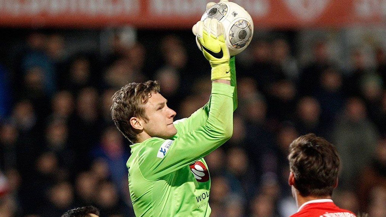 Torwart trifft aus 90 Metern