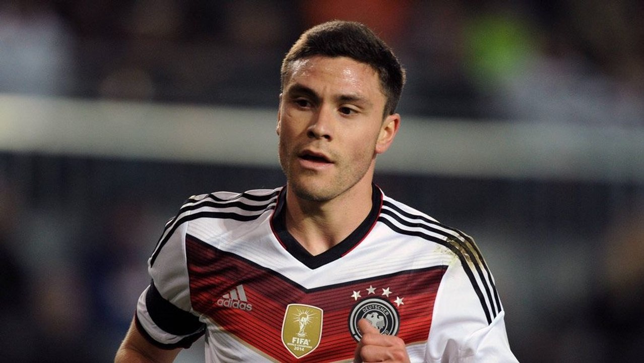 Bescheidener Hector wird auf dem Platz mutig