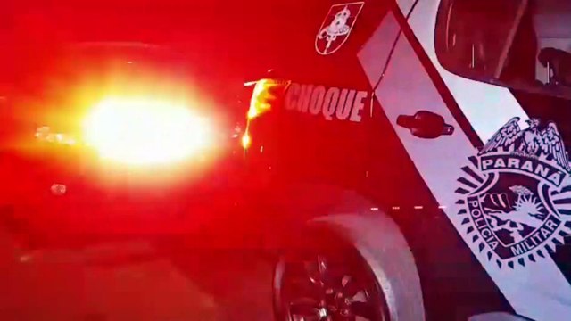 Três homens são detidos por militares do Choque na Rua Vitória com arma, munições e drogas