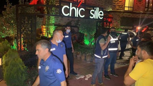 Konya'da gündüz tartışan iki grup arasında gece kafede silahlı kavga çıktı 1 ölü