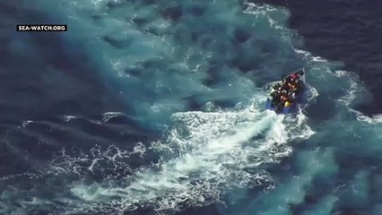 Sea-Watch: ливийская береговая охрана обстреляла лодку с мигрантами