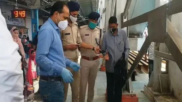 Darbhanga blast update, Pulwama encounter and more