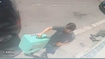 Thief escapes by going through customs at Dover