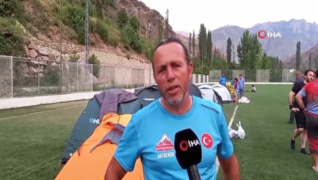 Yaz aylarının gelmesiyle birlikte Kaçkar Dağları'na zirve tırmanışları başlıyor