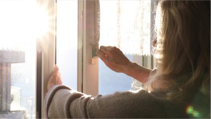 Here Is the Best Way To Keep Cool While You Sleep Without a Fan or Air Conditioning (1)