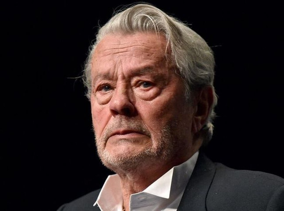 Alain Delon fait de surprenantes révélations pour son retour à la télé