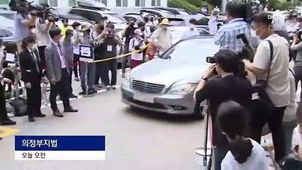 尹, 출마 선언 사흘 만에 ‘악재’…장모 징역 3년형 선고